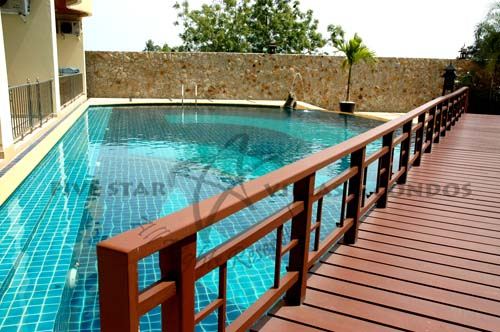 Condominium for rent in Jomtien showing the bridge over the pool Condominium for rent in Jomtien showing the bridge over the pool